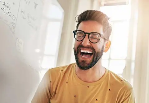 Jak znaleźć pierwszą pracę po studiach?