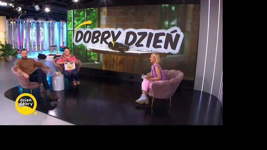 DD_20211125_Showbiz_REP