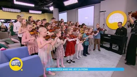 4-latki grające na mini-skrzypcach? Wszystko możliwe jest dzięki metodzie Suzuki