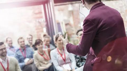 Wystąpienia publiczne – jak się przygotować?