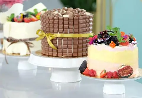 Tort na biszkopcie - przepisy i składniki. Jak przygotować tort na biszkopcie?