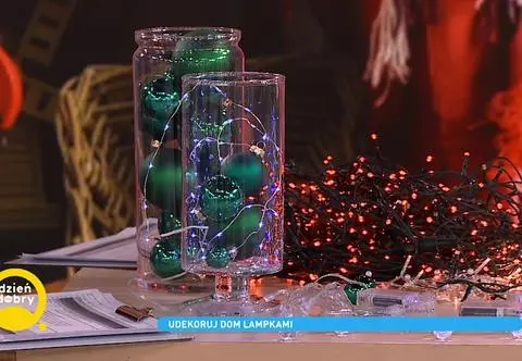 Jak rozplątać lampki świąteczne? Dekoracje z wykorzystaniem światełek choinkowych