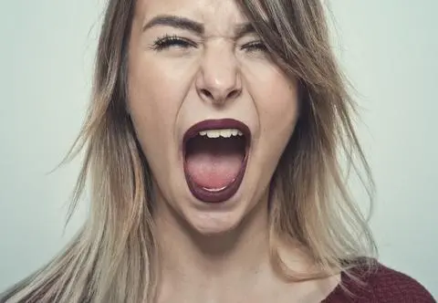 Osobowość histrioniczna – jak zdiagnozować i leczyć to zaburzenie?
