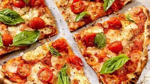 Prawdziwy przepis na włoską pizzę
