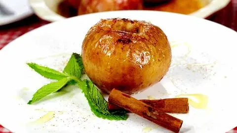 Pieczone jabłko, ananas, domowe czekoladki i pyszne placki - zdrowe przepisy