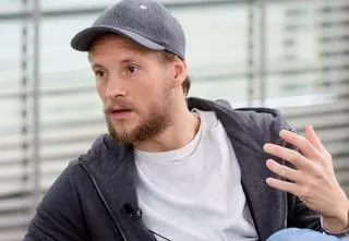 Sebastian Fabijański szczerze o chorobie. Trafił do szpitala psychiatrycznego