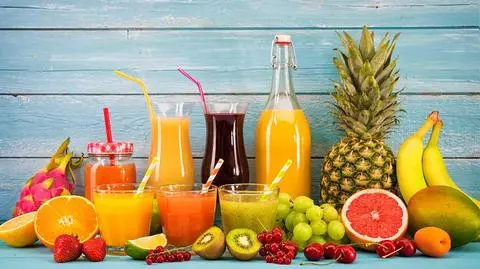 Jak przygotować smoothie i owocowe shoty witaminowe?