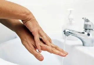 Jakie są objawy i sposoby leczenia mysofobii?
