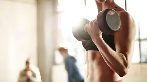 Luzowanie obostrzeń. Kiedy zostaną otwarte siłownie i kluby fitness?