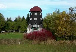 "Nieoczywiste miejsca". Dom w starym wiatraku na Mazurach