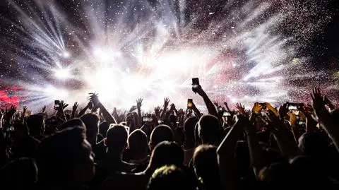 PlayOn Fest. Kto wystąpi? Warner Music ogłosił charytatywny festiwal z udziałem gwiazd