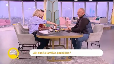 Jak dbać o łamliwe paznokcie? Dermatolog: „Paznokcie wchłaniają 20 razy więcej niż skóra”