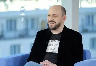 Adam Woronowicz o pracy na uczelni artystycznej. Jakim jest wykładowcą?