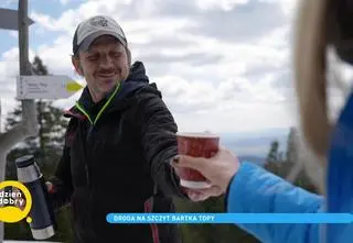 Bartłomiej Topa o dzieciństwie. Aktor ujawnił szczegóły z prywatnego życia i pokazał swoją siostrę