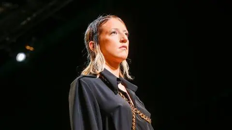 Lara Gessler na wybiegu
