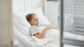 Dziecko leżące w szpitalu