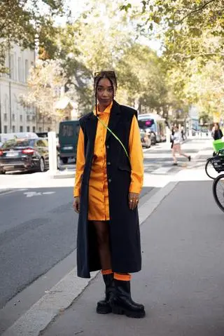 street style na fashion weeku w Paryżu, jesień 2021