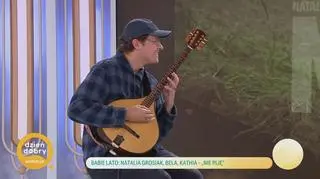 Babie Lato: Natalia Grosiak, Bela, Kathia w piosence "Nie piję"