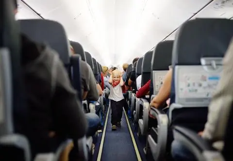 Cięte riposty stewardes potrafią sprowadzić na ziemię. "Drogie dzieci, mama nie pomyślała i nie zrobiła kanapek"