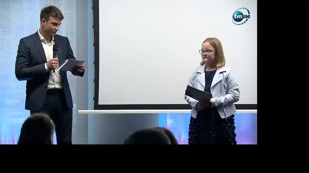 14757931_nagroda-dla-fundacji-tvn-za-wsparcie-dla-szpitali-dzieciecych_480P