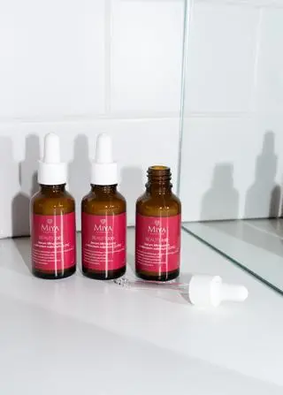 Serum liftingujące Miya Cosmetics