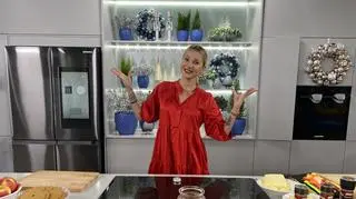 Pieczona feta z czereśniami i tymiankiem - przepis Darii Ładochy