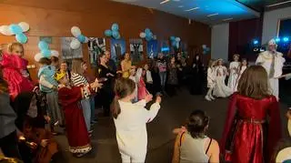 Bal Wszystkich Świętych - atrakcja, którą pokochały dzieci. "Święci nie różnią się od nas niczym"