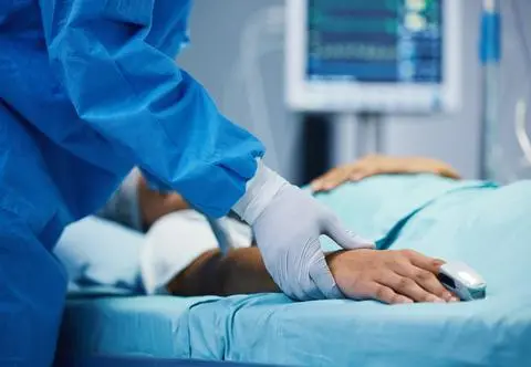 "Gorączka królicza" zaatakowała. Do szpitali trafia coraz więcej pacjentów