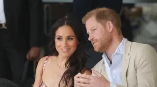 Książę Harry i Meghan Markle na okładce, w sieci burza. Co nie spodobało się internautom?