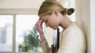Nie wiesz jak zareagować, gdy ktoś cię poniża? Psycholog podaje kilka pomocnych zwrotów