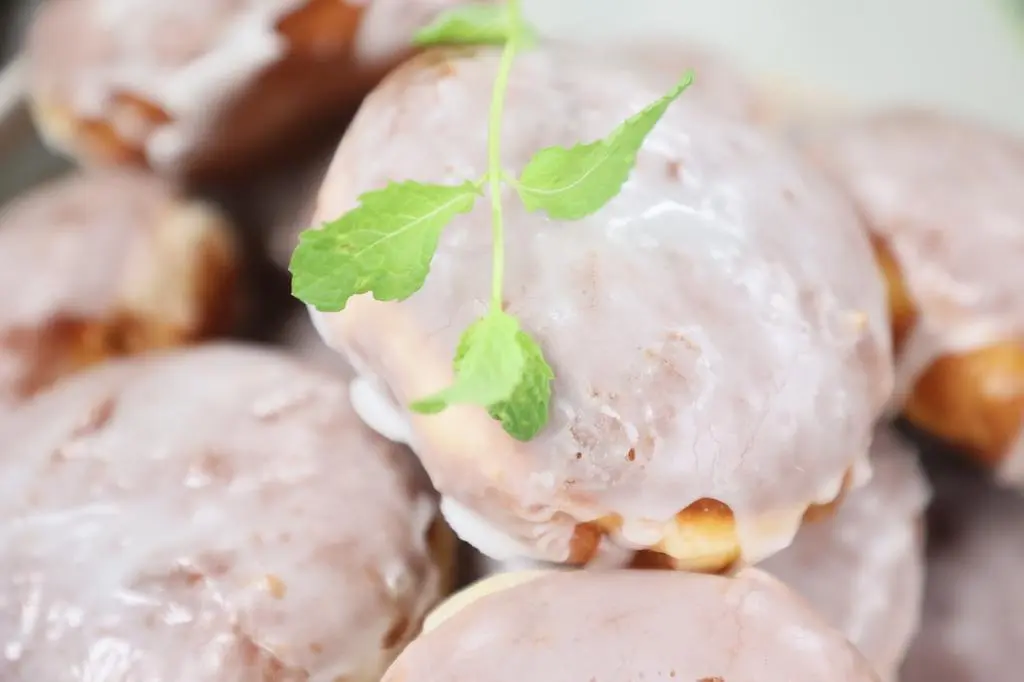 Pączki z lukrem