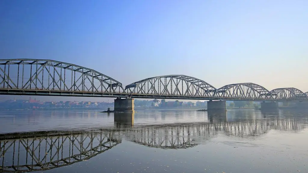 Most im. Bronisława Malinowskiego w Grudziądzu – najdłuższy most drogowo-kolejowy w Polsce