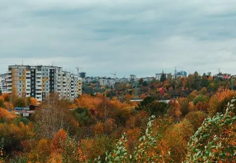 Pogoda na sobotę. Wydano alerty przed silnym wiatrem i deszczem