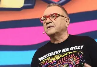 Jurek Owsiak kontra "sprayujący gamonie". Odpowiedział wandalom w swoim stylu 