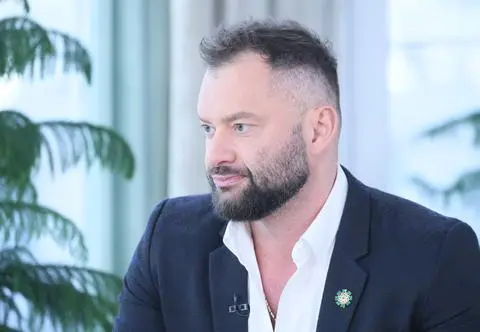 Czy ciężarna powinna chodzić do stomatologa? Rozprawiamy się z mitami o leczeniu zębów podczas ciąży