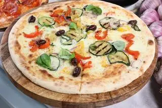 Pizza z warzywami