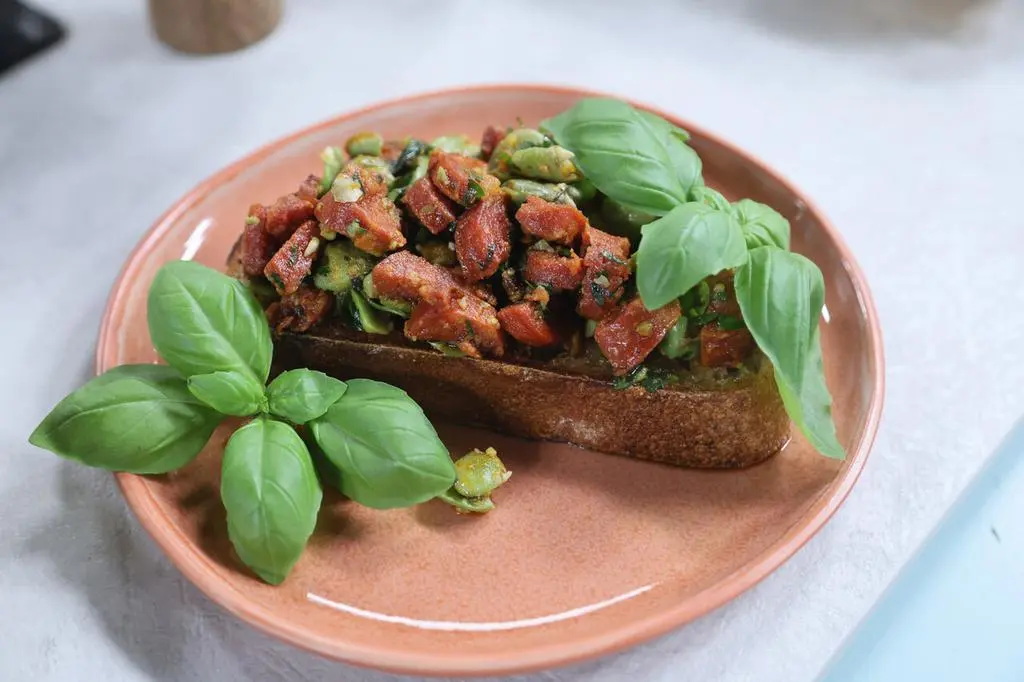 bruschetta z bobem