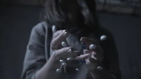 Coraz więcej nastolatków jest uzależnionych od leków