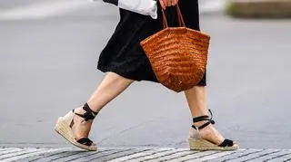 Espadryle na koturnie