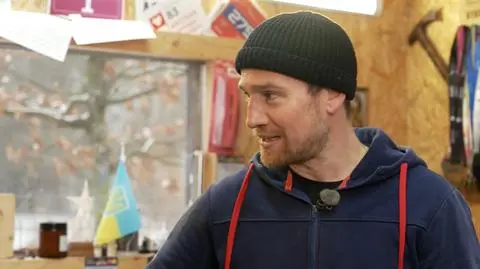 Łączy narciarstwo z pomocą dla innym