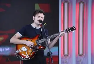 Wiktor Dyduła wspomina śmierć taty: "Doświadczenie, które zostało ze mną". Nowa piosenka chwyta za serce