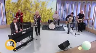 2 plus 1 w piosence “Chodź, pomaluj mój świat” 