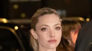 Z jaką chorobą skóry zmaga się Amanda Seyfried? "Możecie się zastanawiać, co to za zmiany na mojej twarzy"