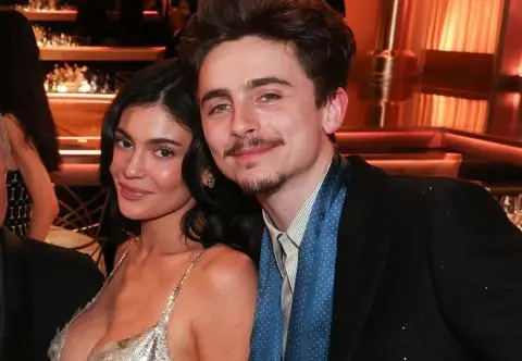 Kylie Jenner i Timotheé Chalamet na gali Złotych Globów 2025. Na ich pocałunki patrzył cały świat    