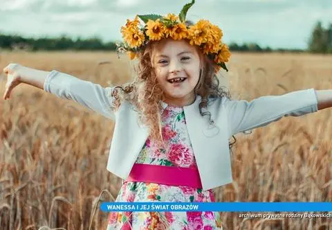 "Potrafi inspirować dorosłych". Obraz małej Polki zachwycił samą królową Elżbietę II
