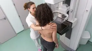 Rozpoczęły się testy kliniczne szczepionki na raka piersi. "To może być prawdziwa forma profilaktyki" 
