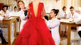 Film o pracy krawcowych domu mody Dior