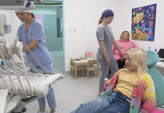 Jak pomóc dziecku przełamać strach przed dentystą? Mamy wskazały bardzo skuteczny sposób