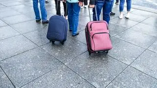 Uchodźcy na dworcach w całej Polsce. "Sytuacja robi się dramatyczna"