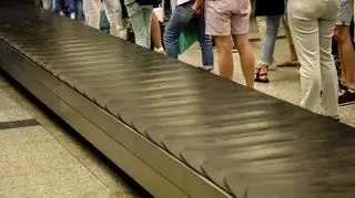 Linia lotnicza pozostawiła wszystkich pasażerów bez bagażu. "To był chaos"